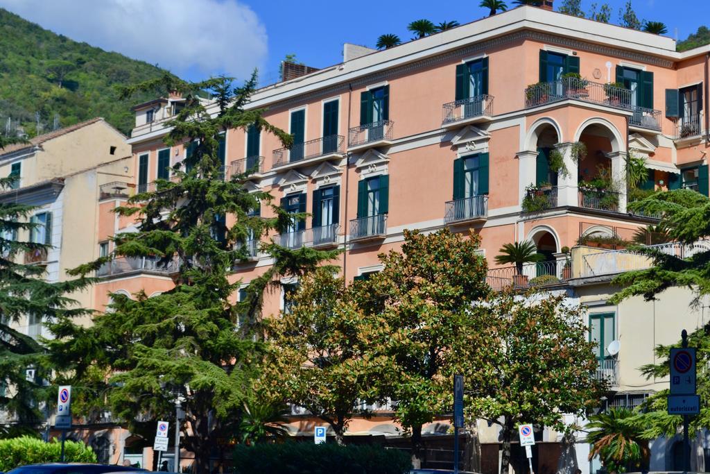 La Maison Du Paradis ซาแลร์โน ภายนอก รูปภาพ